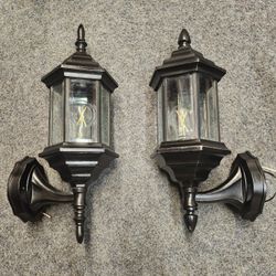 Outdoor House/garage Lights