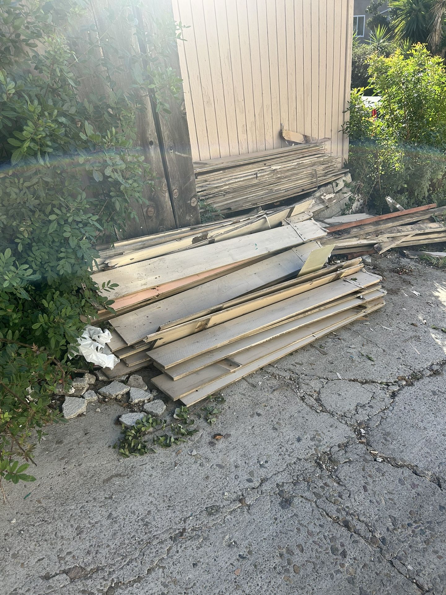 Free Fence Pickets