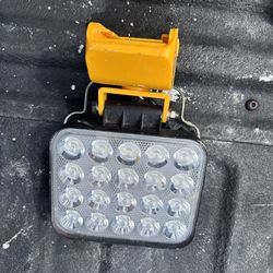 DeWalt light