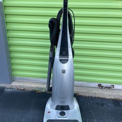 Kenmore Elite Upright Vacuum – HEPA, All Floors, Great Condition!