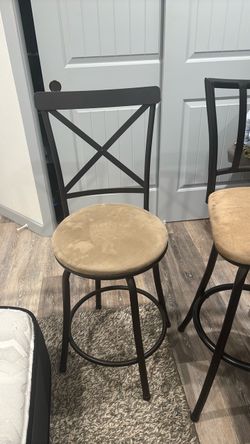 Metal Bar Stools with Cushioned Seats – Set of 2