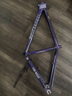 Purple shadow frame with bb brand new and chain