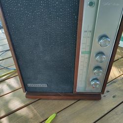 Tabletop Solid State Panasonic Radio