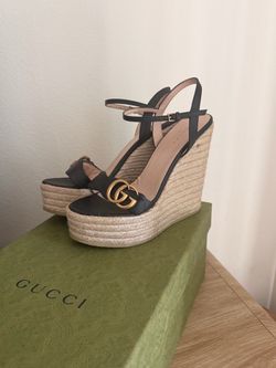 Gucci Wedges/ Size 7