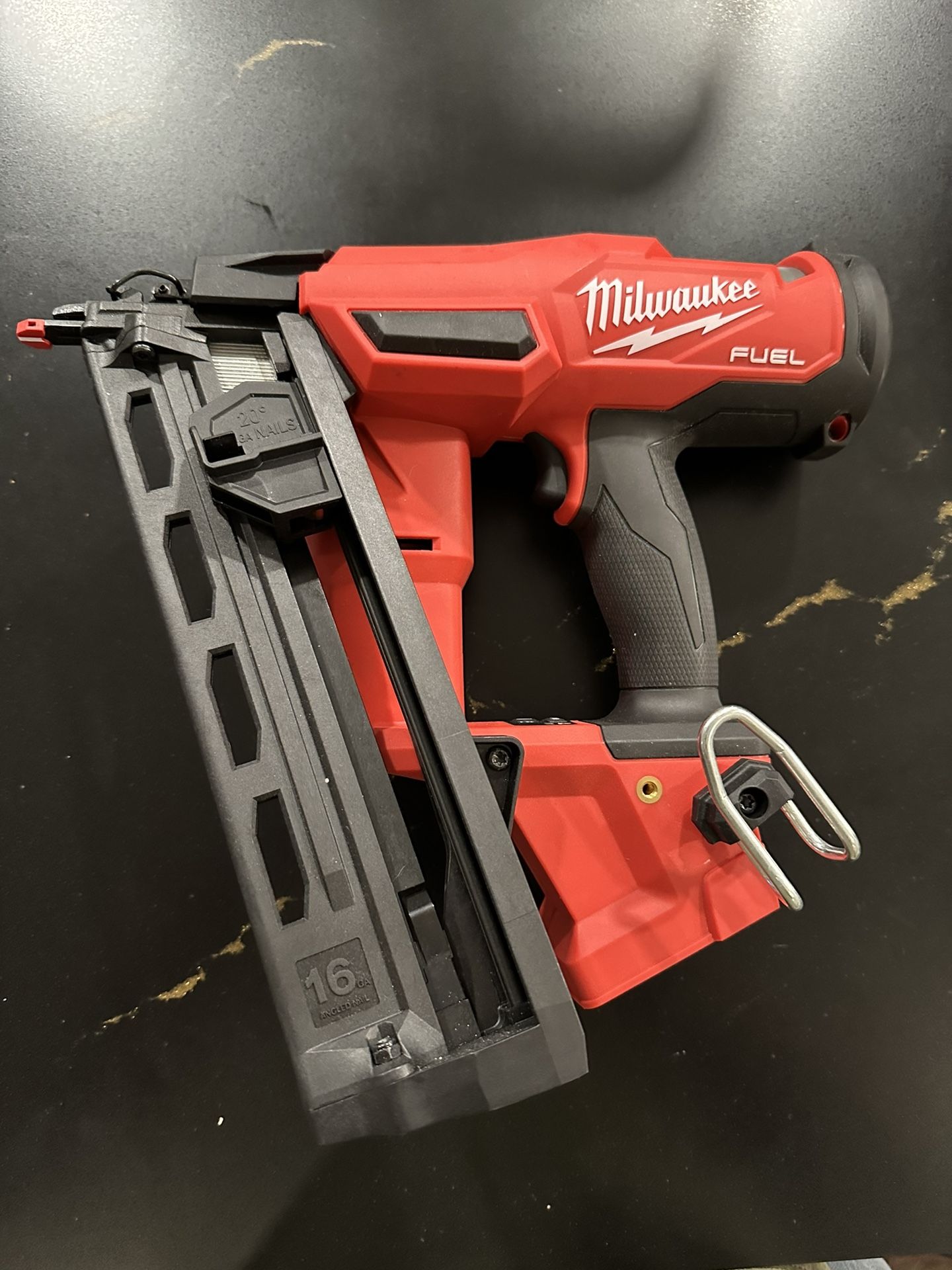 Milwaukee 16 Ga Finish Nailer