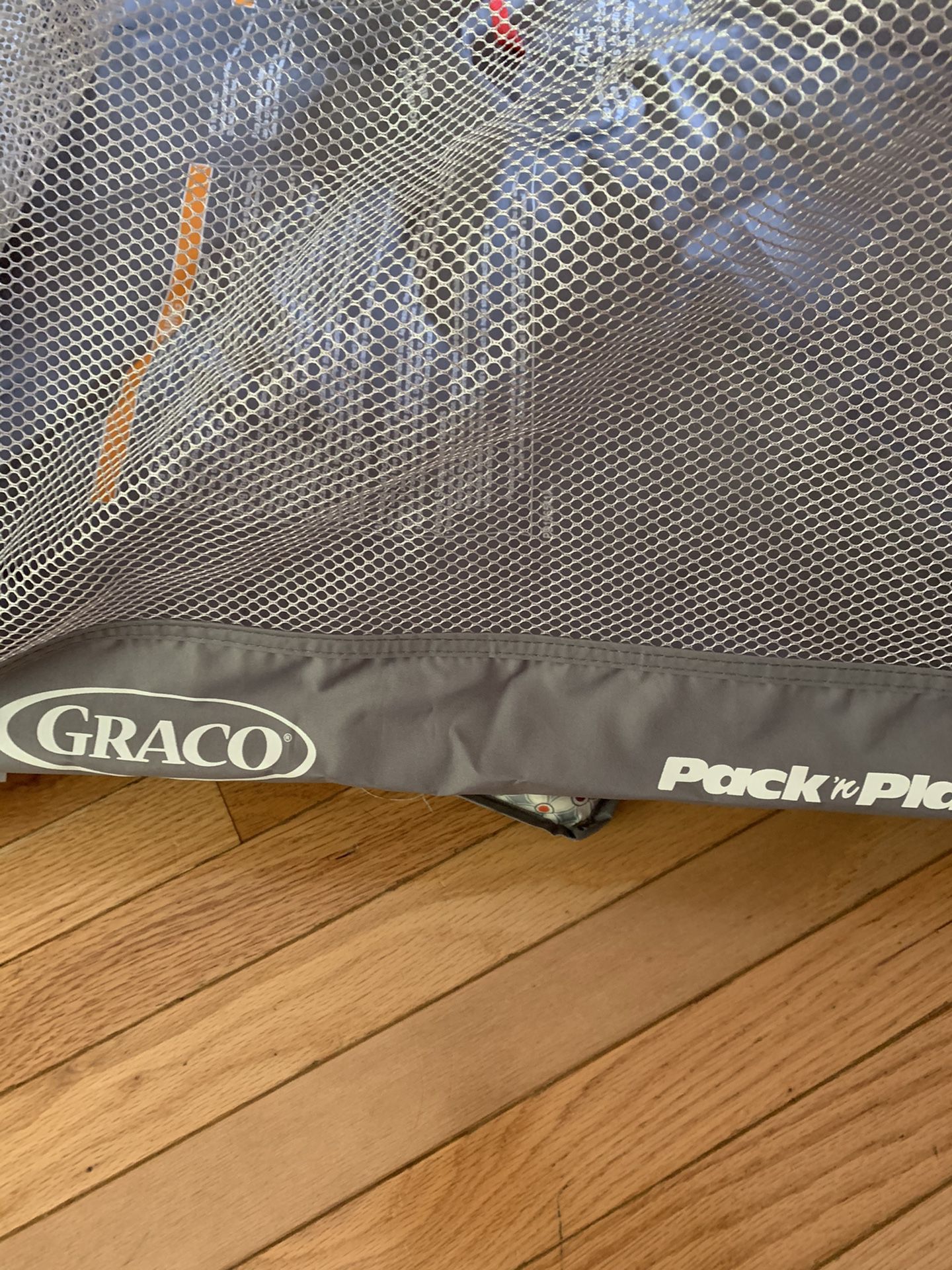 GENTLY USED GRACO pack and play