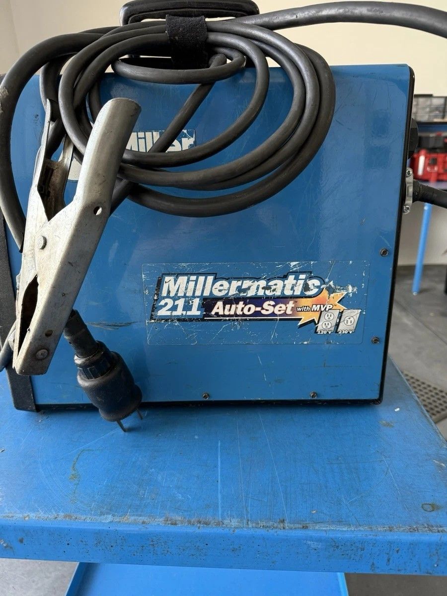 Miller MillerMatic 211 Auto-Set with MVP Mig Welder