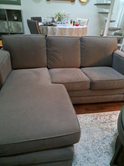 Jennifer Convertible sofa sleeper