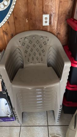 8 patio chairs