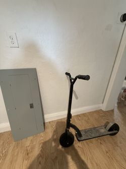 scooter ( pulse) like new 