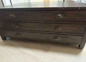 Free coffee table