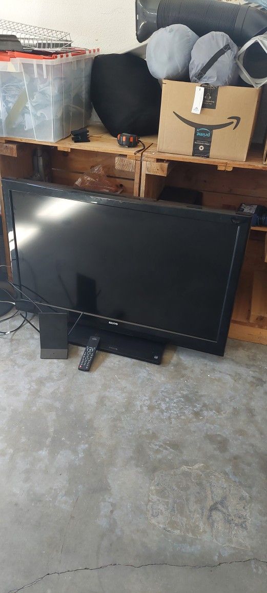 TV Sanyo 42"