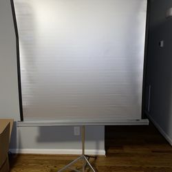 VINTAGE DA-LITE SILVER PACER 40 X 40 MOVIE AND SLIDE PROJECTION SCREEN TRIPOD