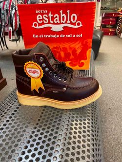 Zapatos de piel para trabajar marca Establo