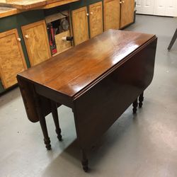 Antique Drop Leaf/Gate Leg Table