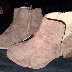 Brown & Black Low Boots 