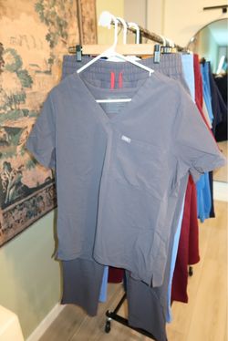 FIGS Scrubs Large Tall - Charcoal color