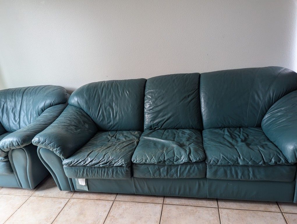 3 Couches For Free