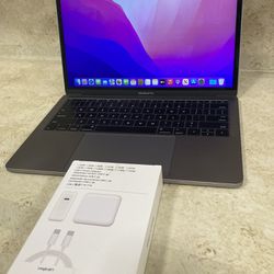 Apple MacBook A1708 Whit Charger ( Like-New)