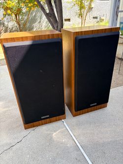 Vintage Kenwood 3 way stereo speakers JL-760