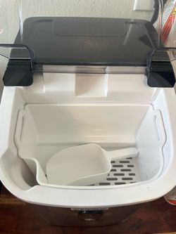Ice machine