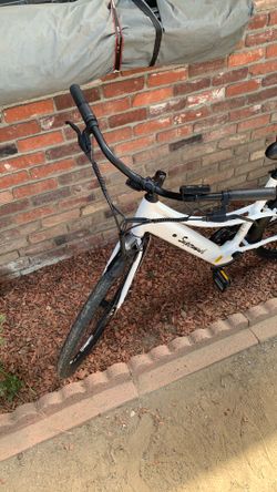 Super Mach white 26inch electric bike