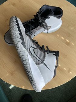 Nike  , Basketball Sneakers Size 11