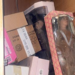 Collectible Dolls 