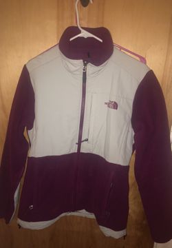 north face women’s size medium!! like new