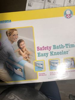 Bath time kneeler