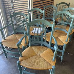 Excellent Condition Set of 8 French Provincial Rush Seat Wheat Sheaf Style Arm Dining Chairs 