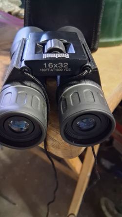 Bushnell 16x32 Compact Binoculars