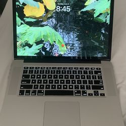 Apple MacBook Pro 15.4” - macOS 15.7.3 Sequoia