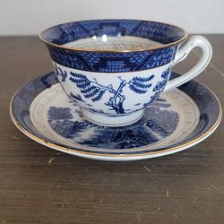 Vtg Tea Cup and Saucer Blue & White Pagoda Scene Double Phoenix Japan