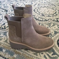 New Suede Leather Boots w/Rubber Sole ,Size8