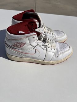 Jordan 1 Mid Size 9