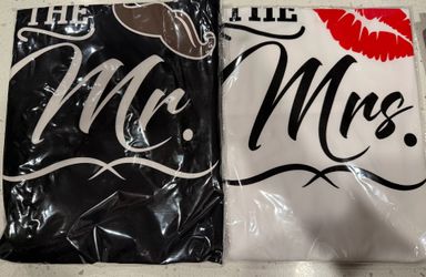 Mr and Mrs aprons
