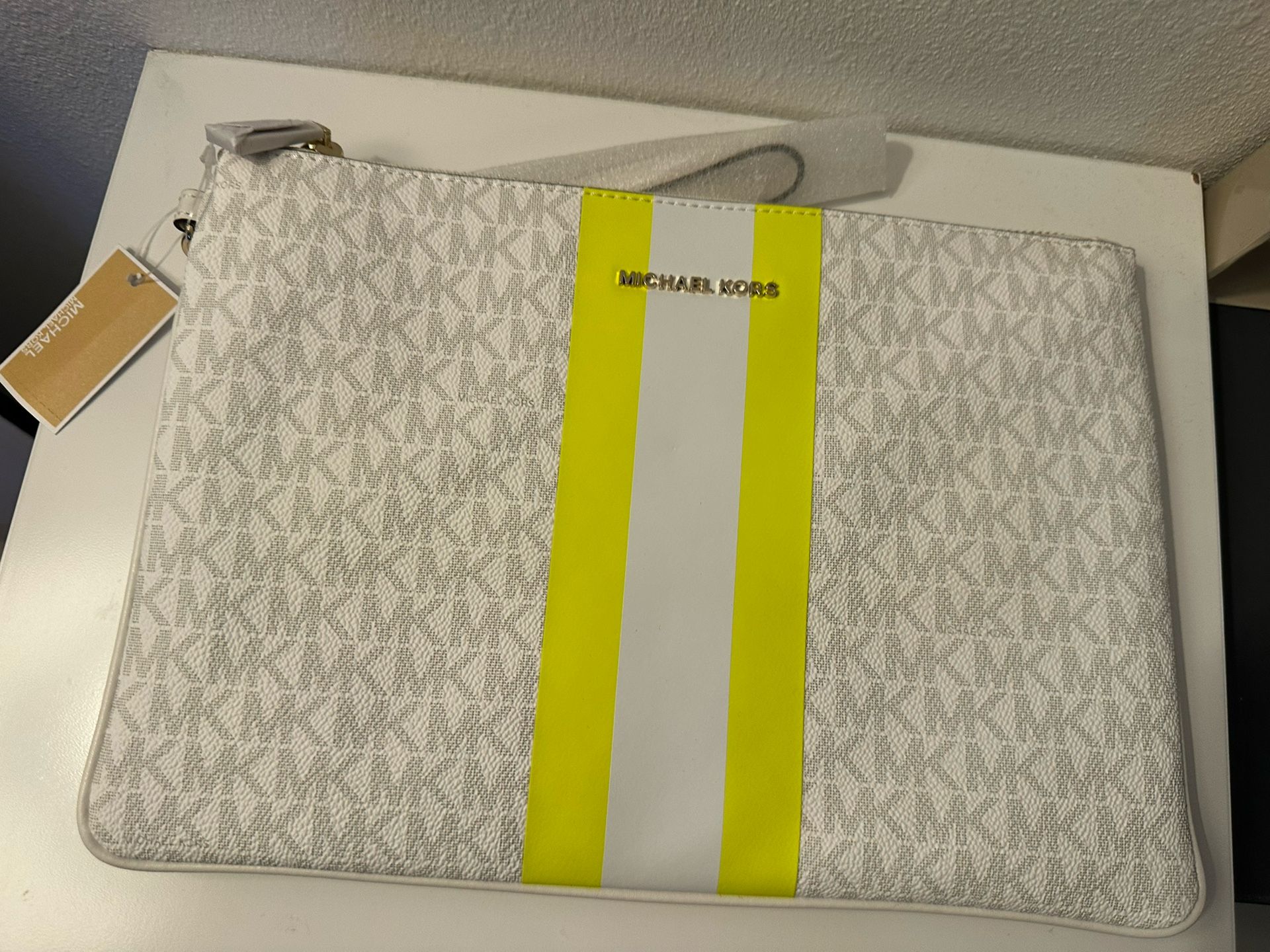 New Michael Kors travel clutch wristlet- large pouch