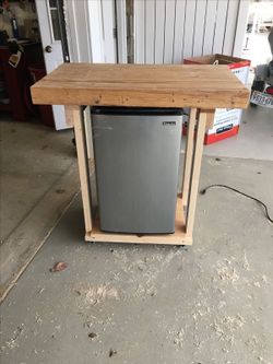 Mini fridge