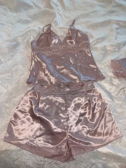 Pajama/nightgown