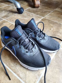 Nike Low-Top Running Sneakers