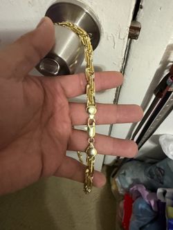 Gold necklace