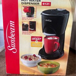 Sunbeam Hot Shot Water Dispenser 6131  Heats 16oz