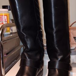 Sturts Black 7 1/2 Boots