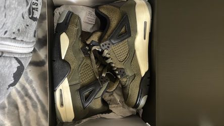 Air Jordan 4 Retro “Medium Olive” GS 5.5Y