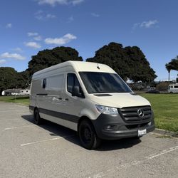2022 Sprinter Camper Van 170