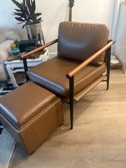 Accent chair with matching ottoman