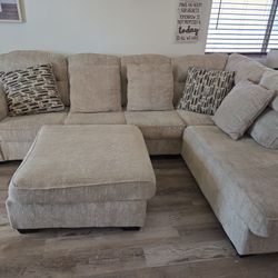 Nice Confortable L Shape Sofa With Ottoman Included