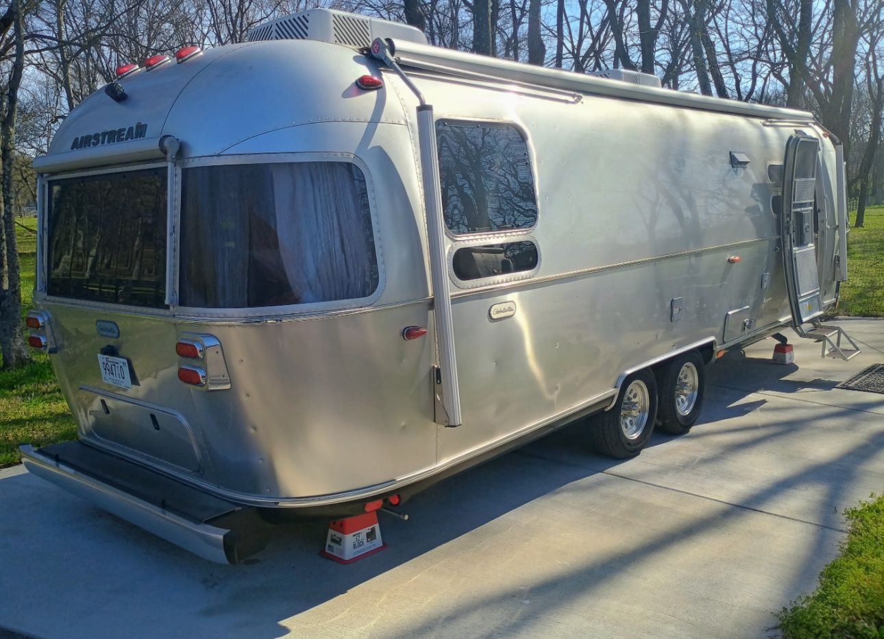 2023 Airstream Globetrotter 30RB