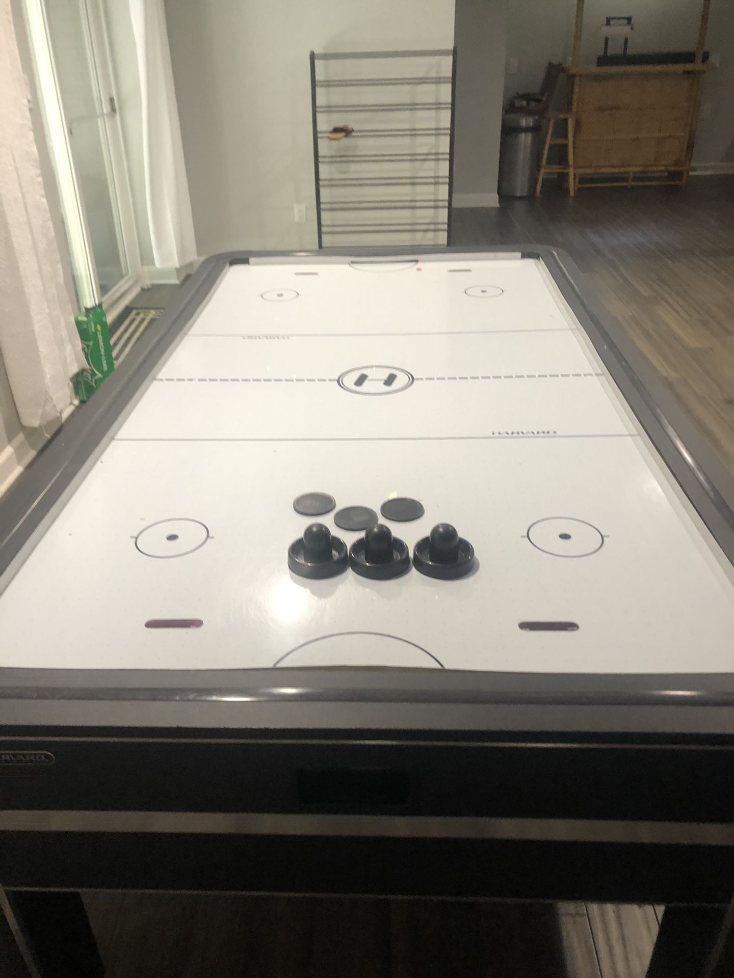 Electric air hockey table (4W x 8L)